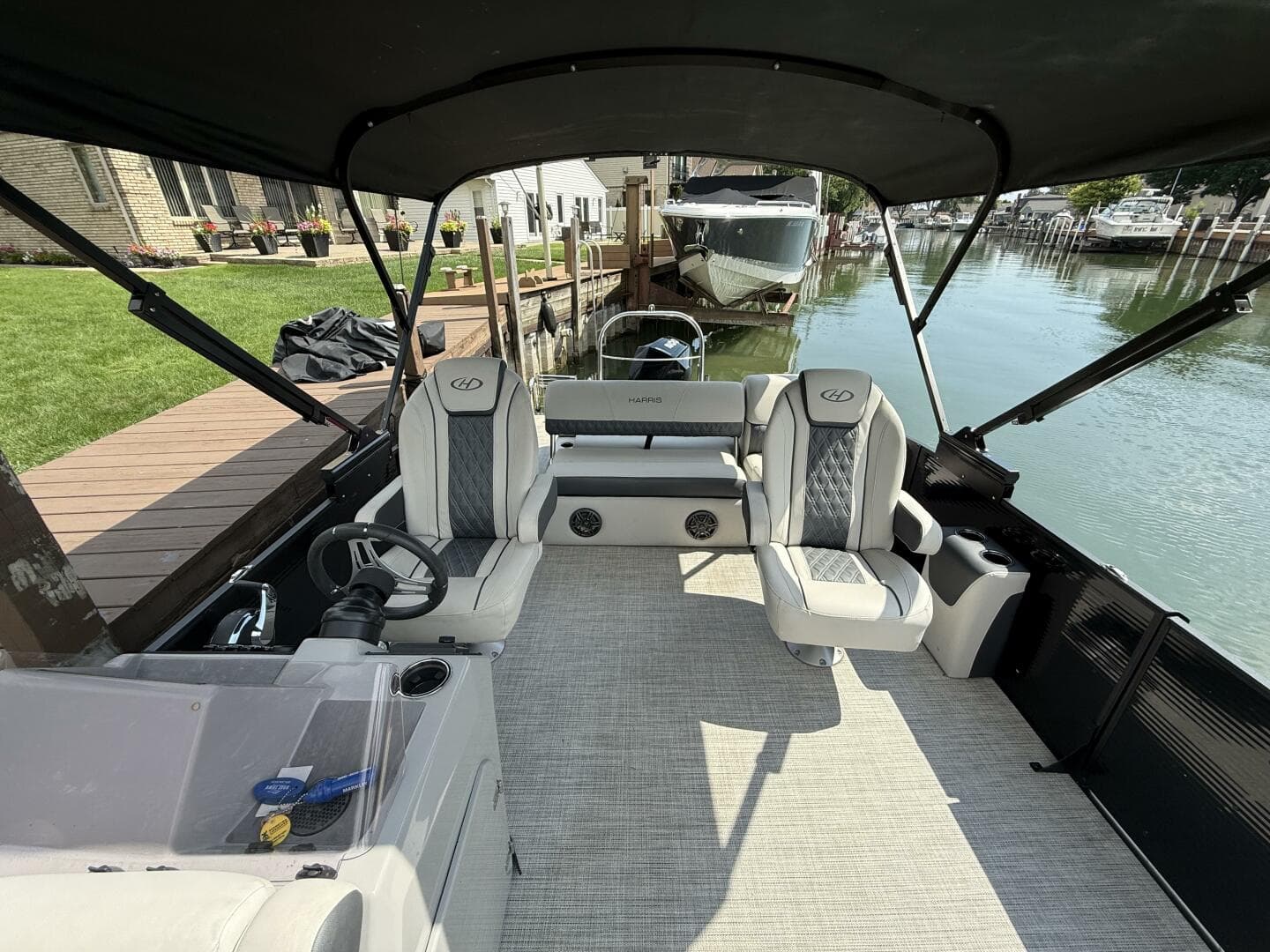 2022 Harris Sunliner 230