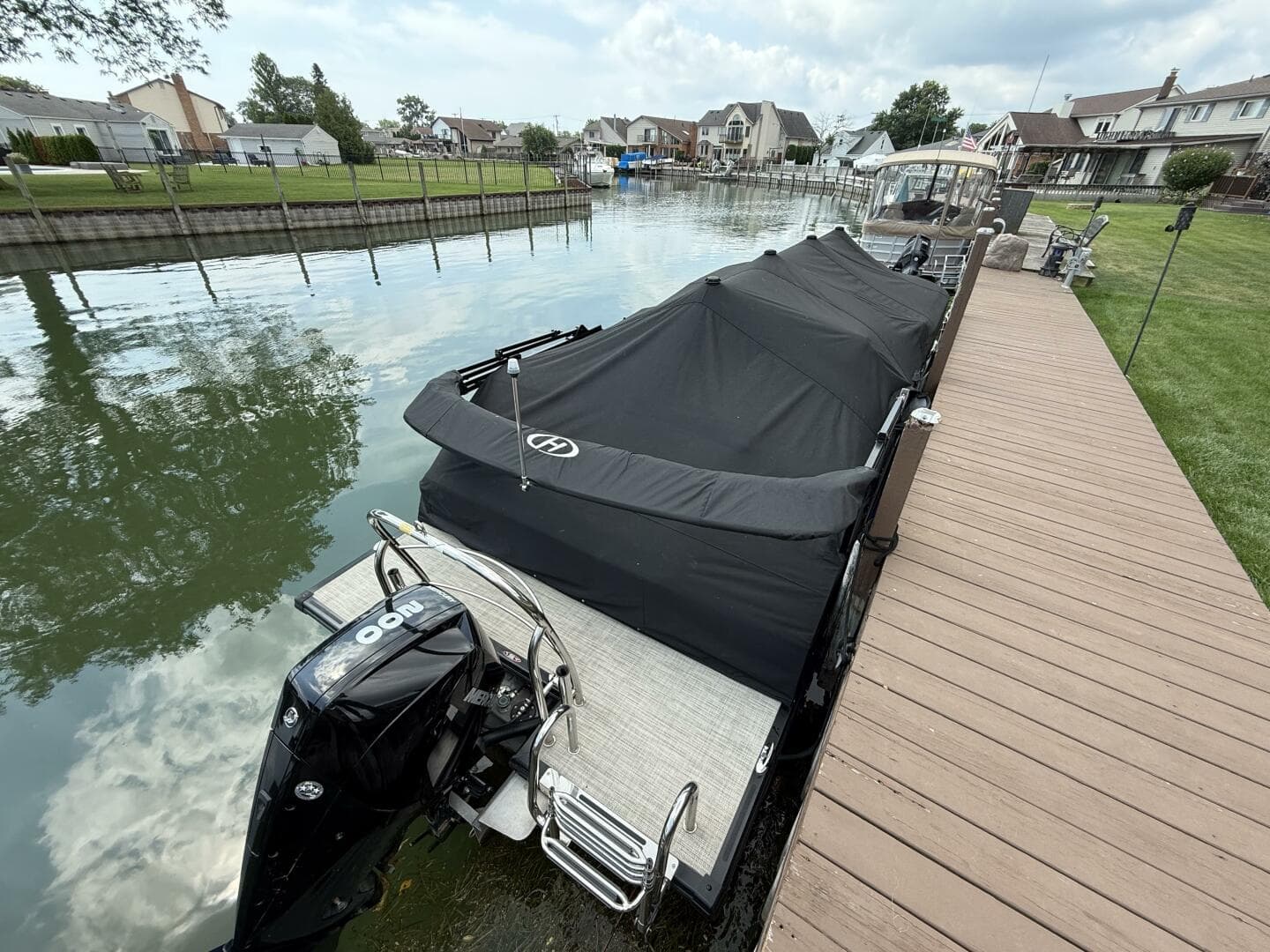 2022 Harris Sunliner 230