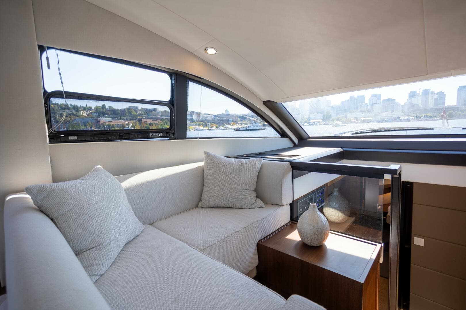 2025 Fairline Squadron 50