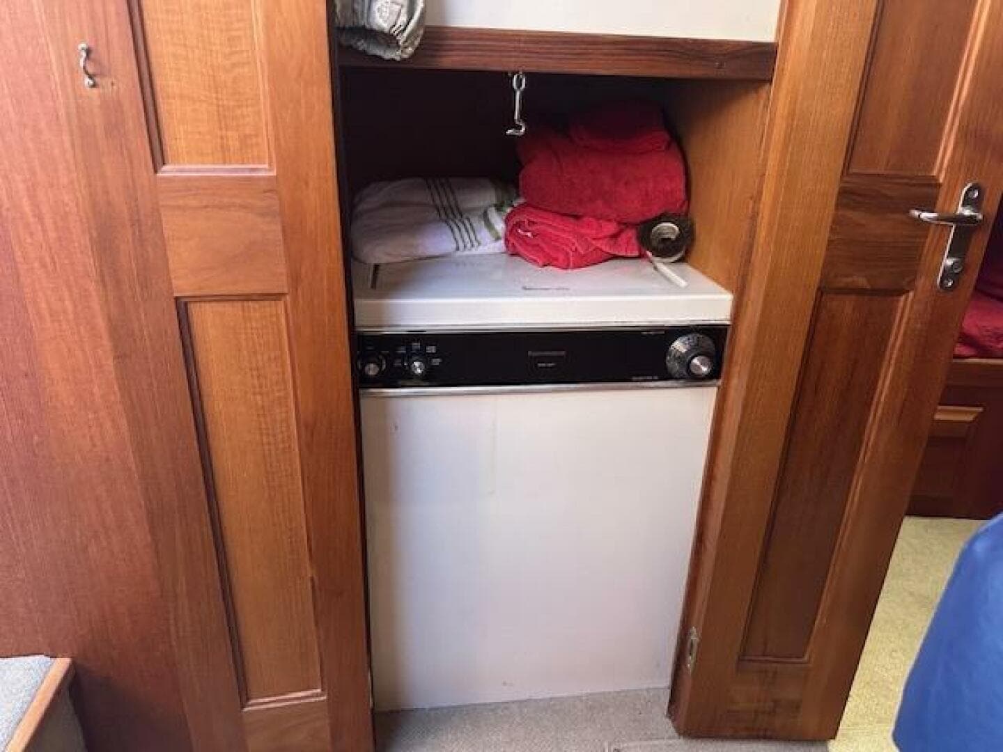 1988 Viking 45 Convertible