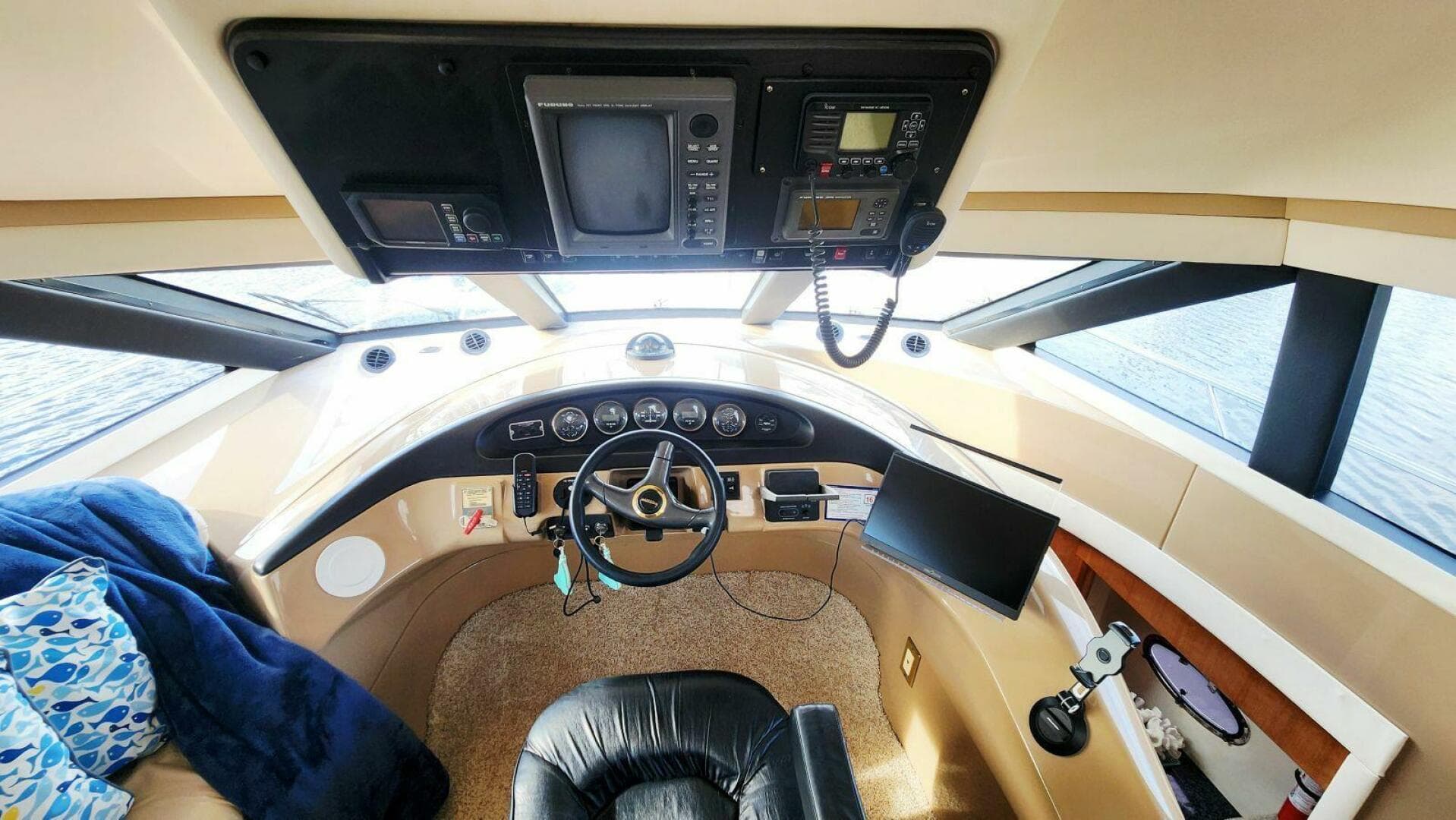1999 Carver 530 Voyager Pilothouse