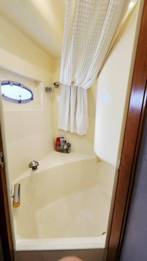 1999 Carver 530 Voyager Pilothouse