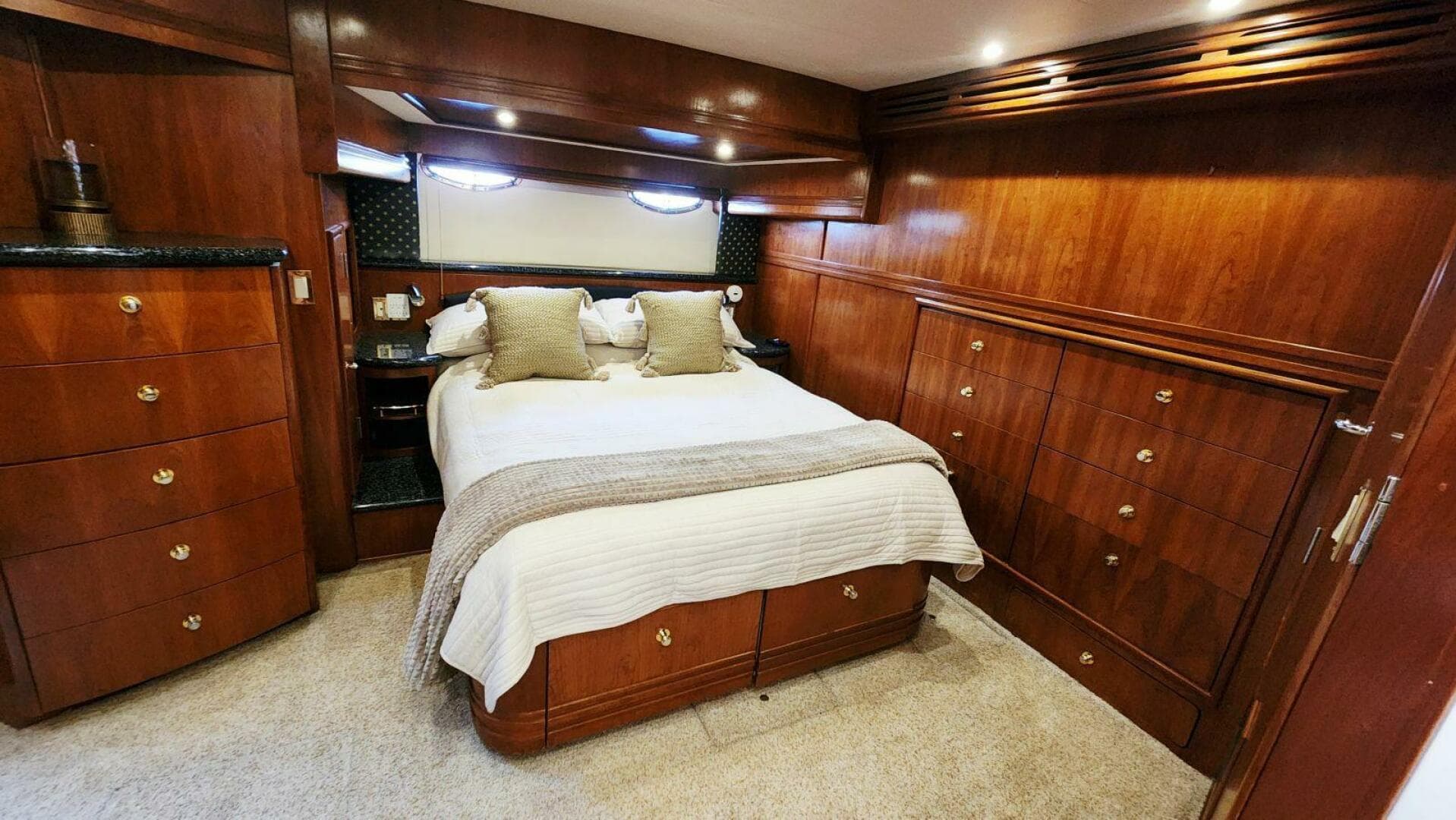 1999 Carver 530 Voyager Pilothouse