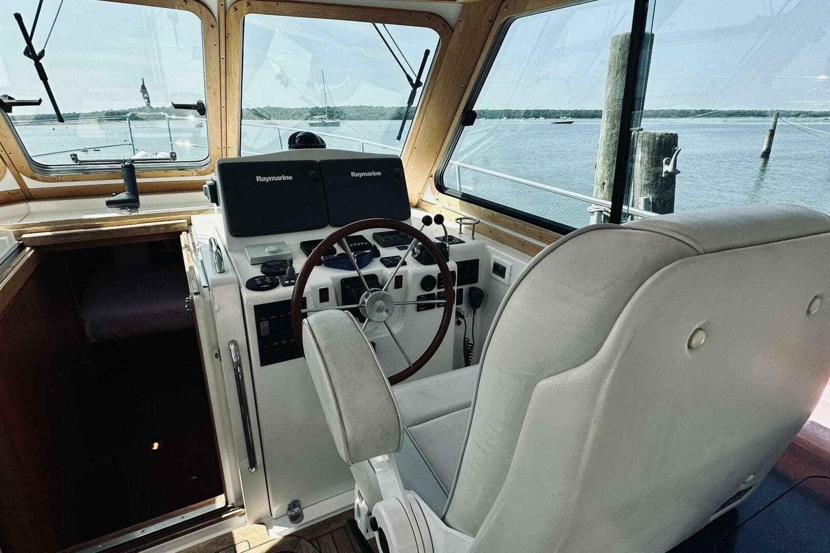 2007 Sabreline 34 Express