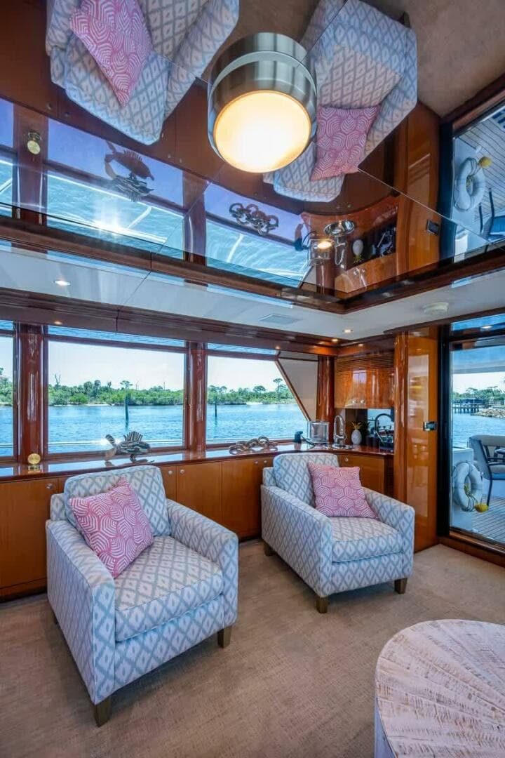 Ocean Alexander 78 Somewhere In Time- Salon