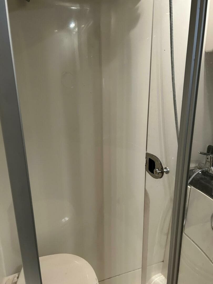 2003 Carver 360 Sport Sedan