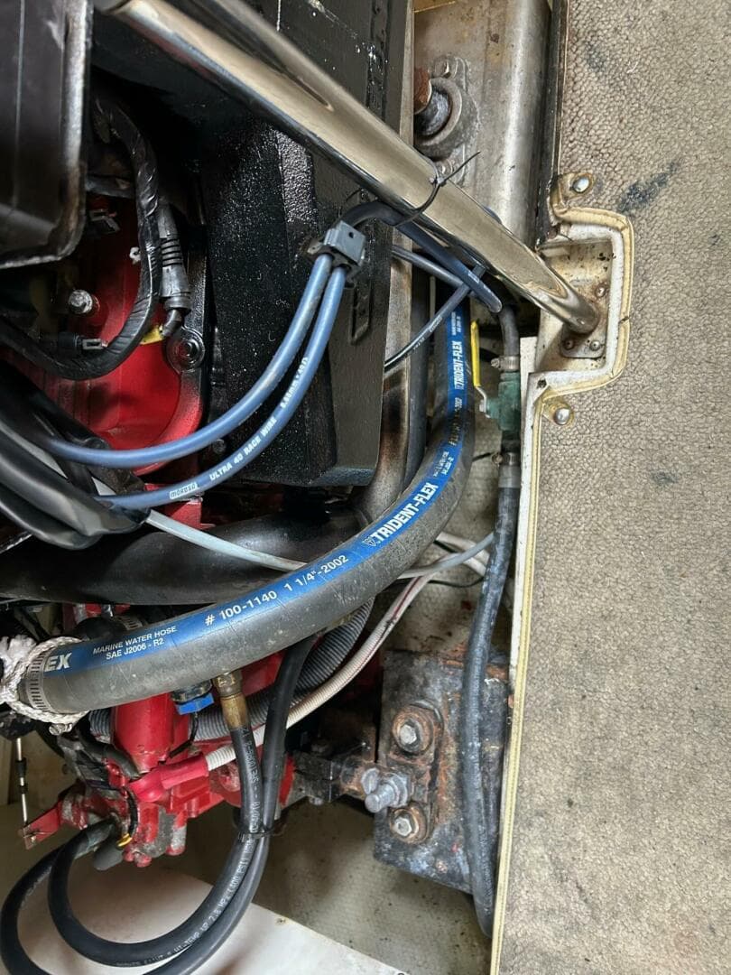 2003 Carver 360 Sport Sedan