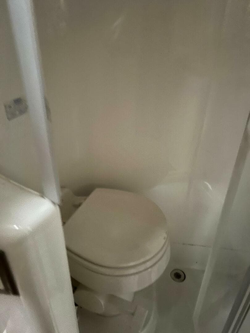 2003 Carver 360 Sport Sedan