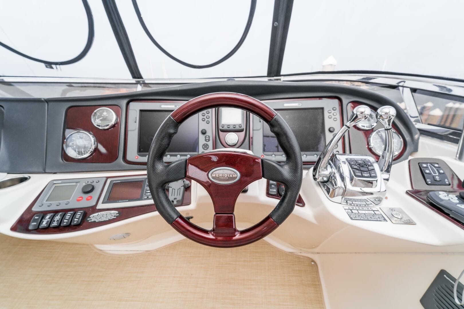 2009 Meridian 441 Sedan