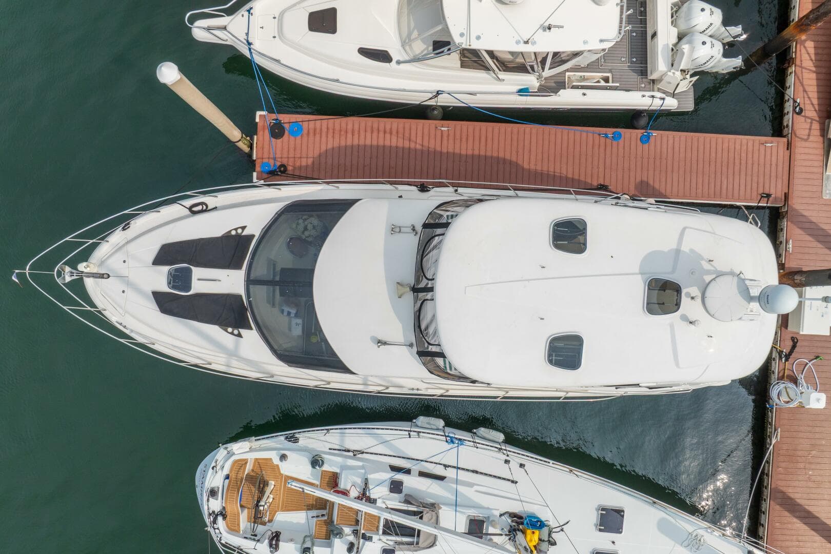 2009 Meridian 441 Sedan