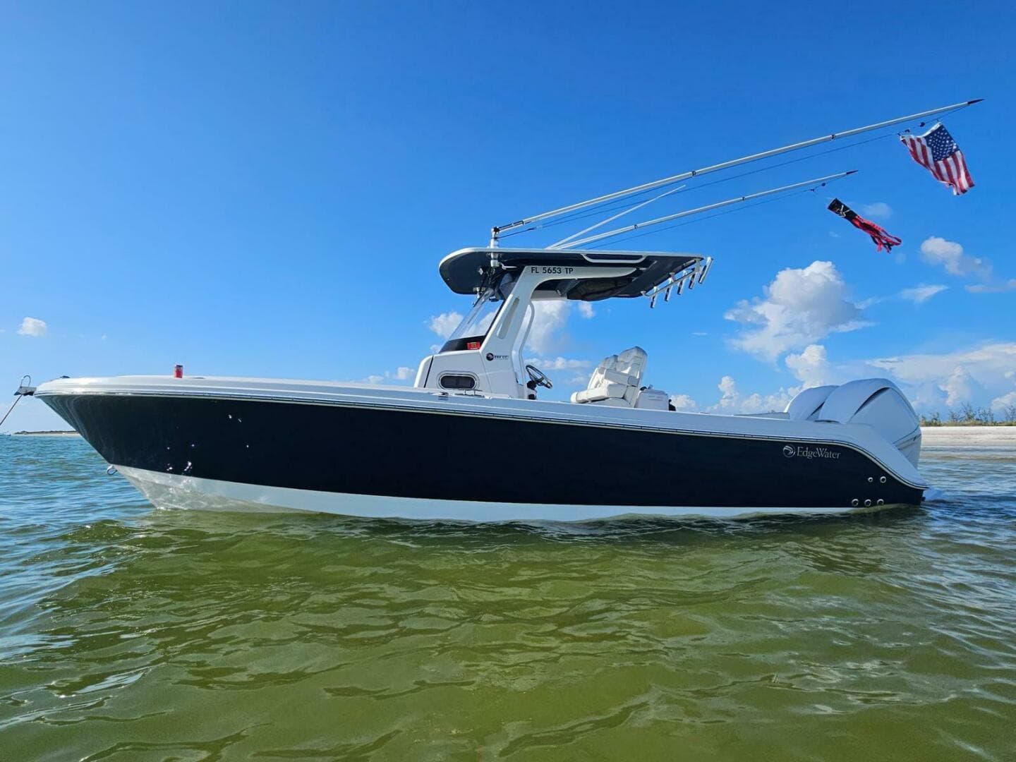 2023 Edgewater 262CC