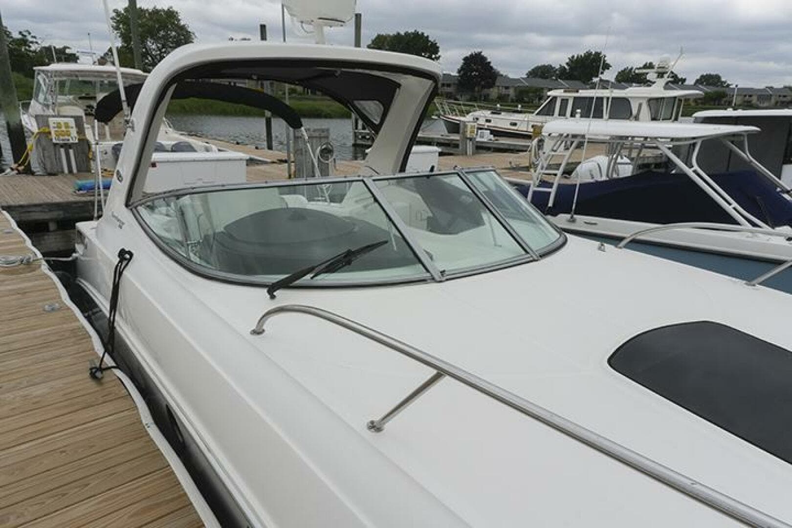 2010 Sea Ray 310 Sundancer