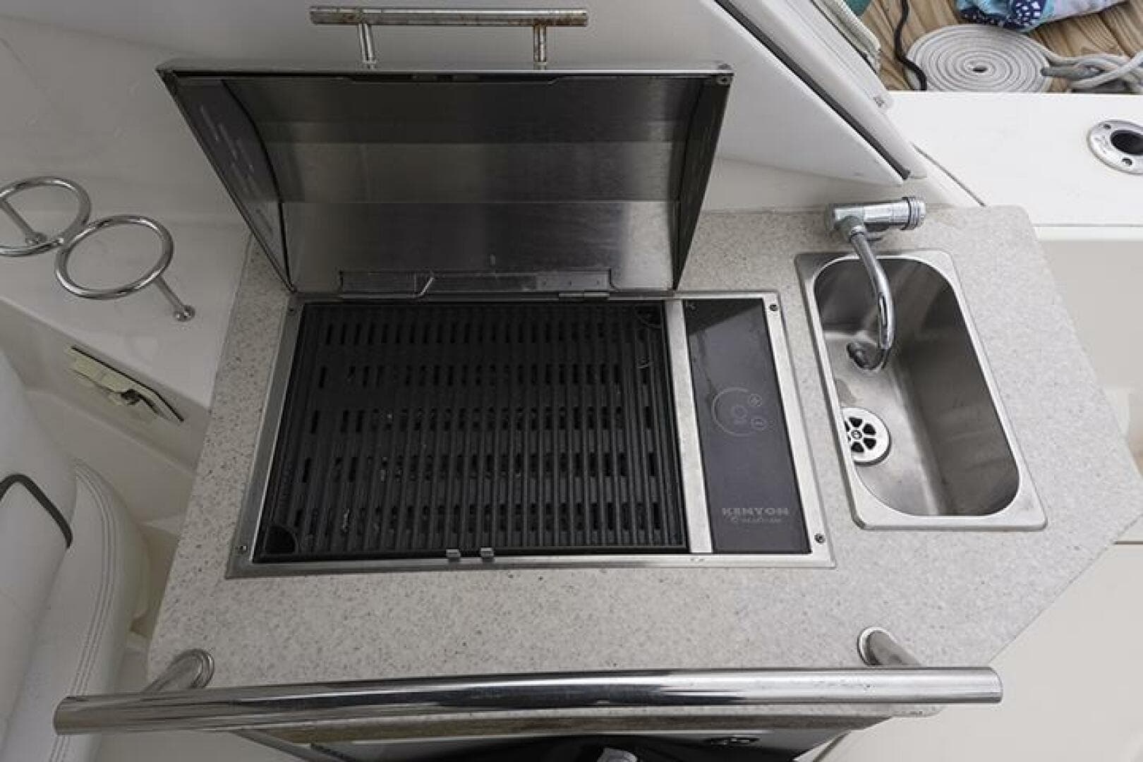 2010 Sea Ray 310 Sundancer