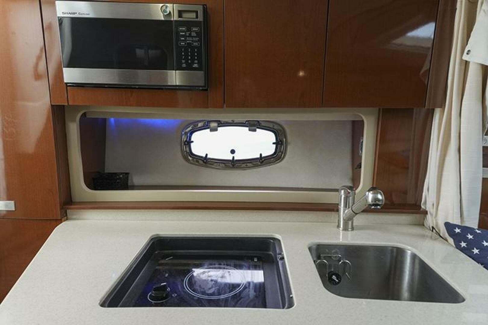 2010 Sea Ray 310 Sundancer