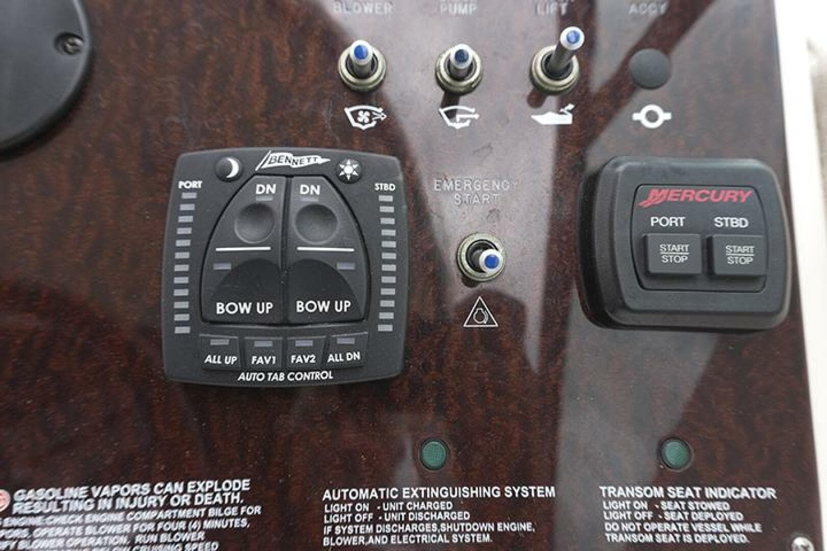 2010 Sea Ray 310 Sundancer