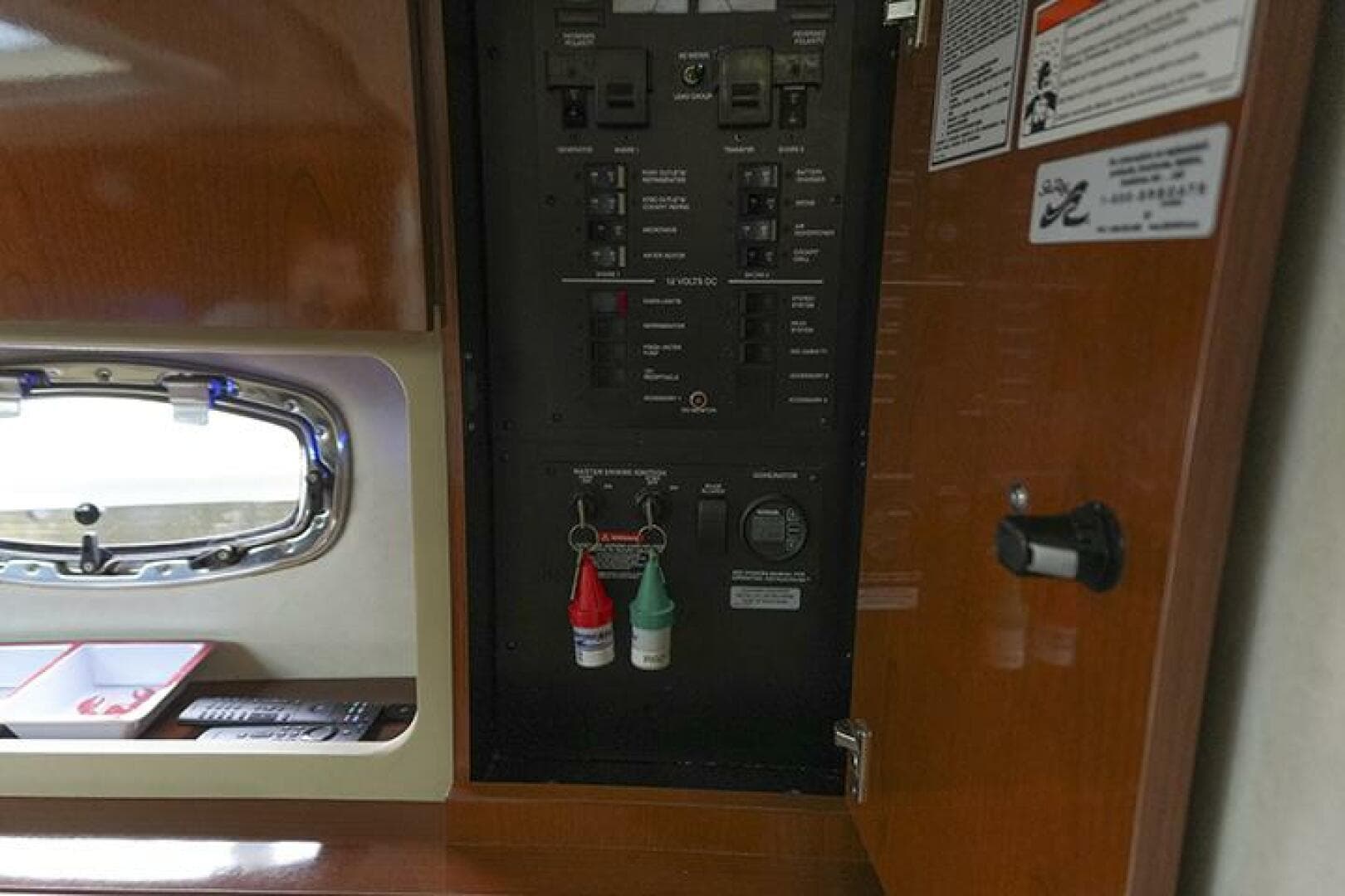 2010 Sea Ray 310 Sundancer