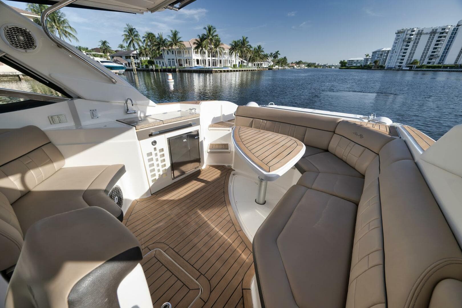 2016 Sea Ray 350 SLX