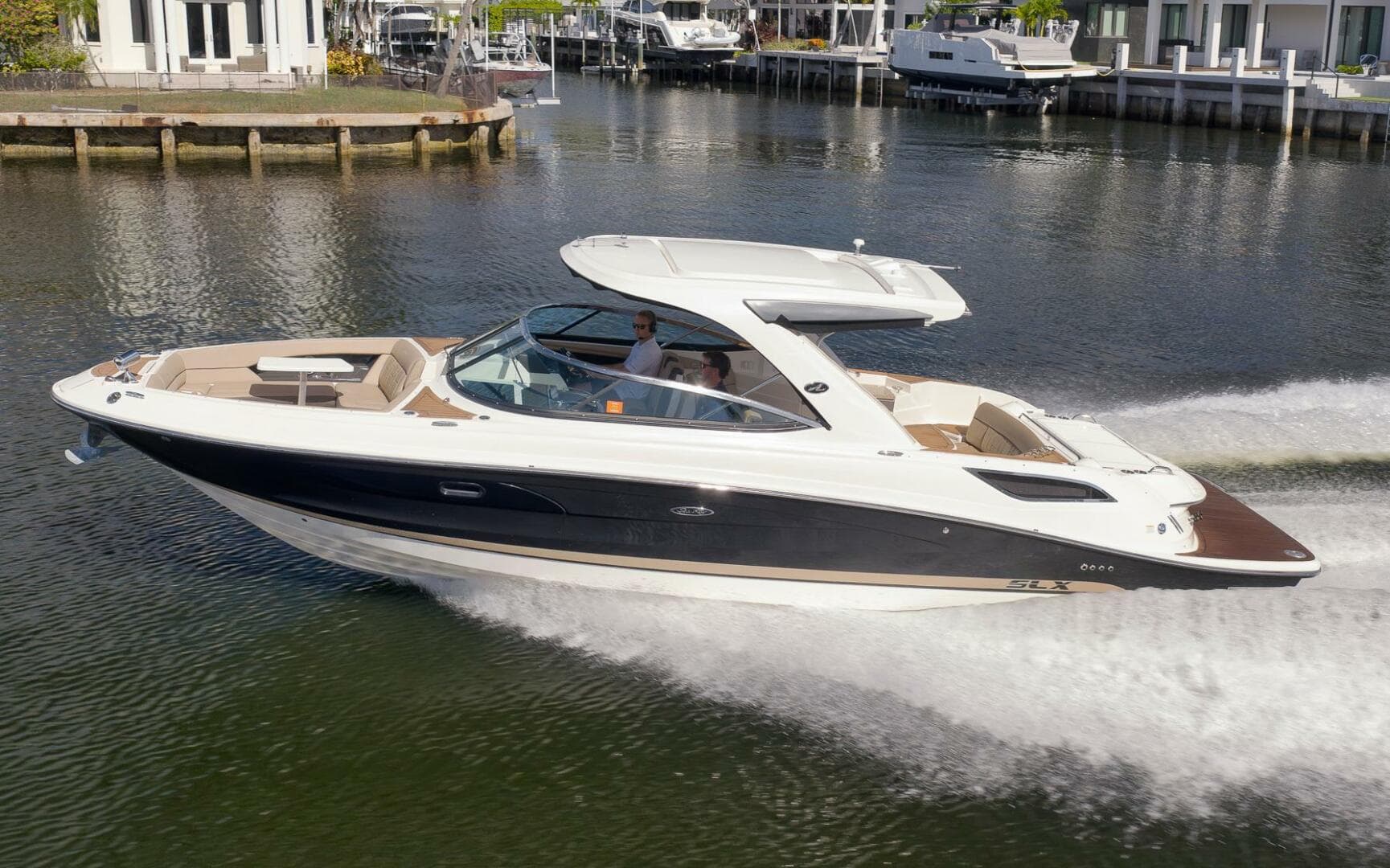 2016 Sea Ray 350 SLX
