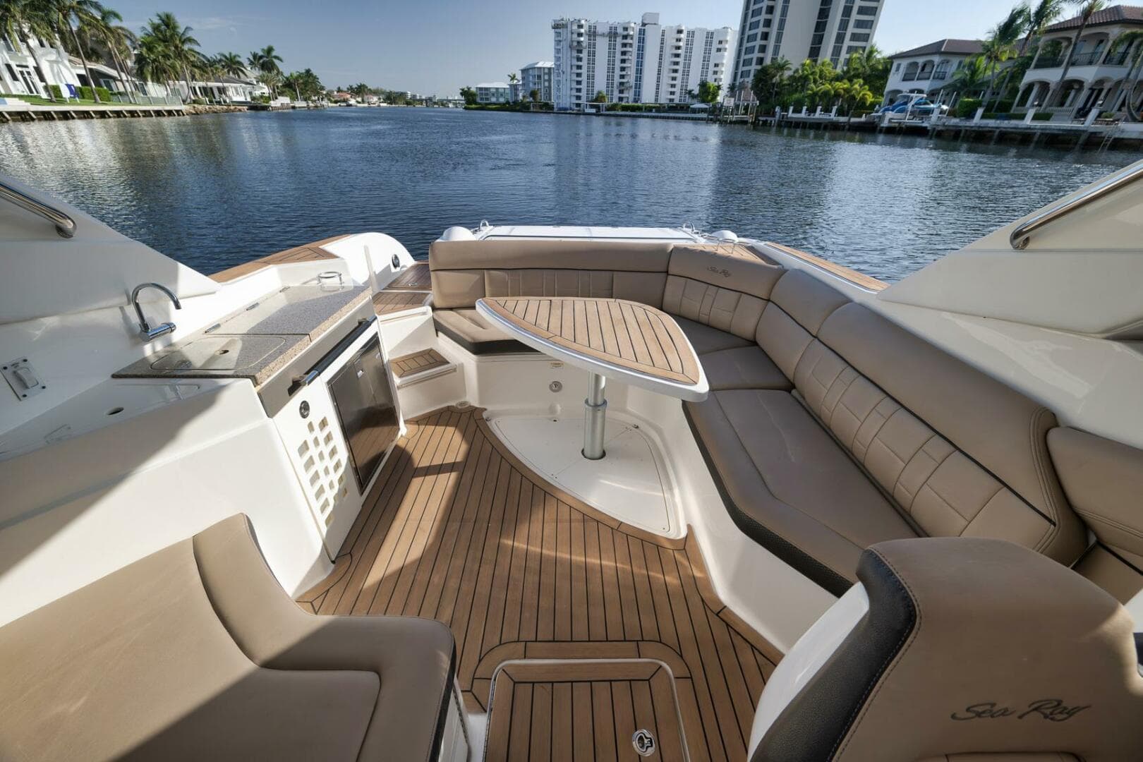 2016 Sea Ray 350 SLX