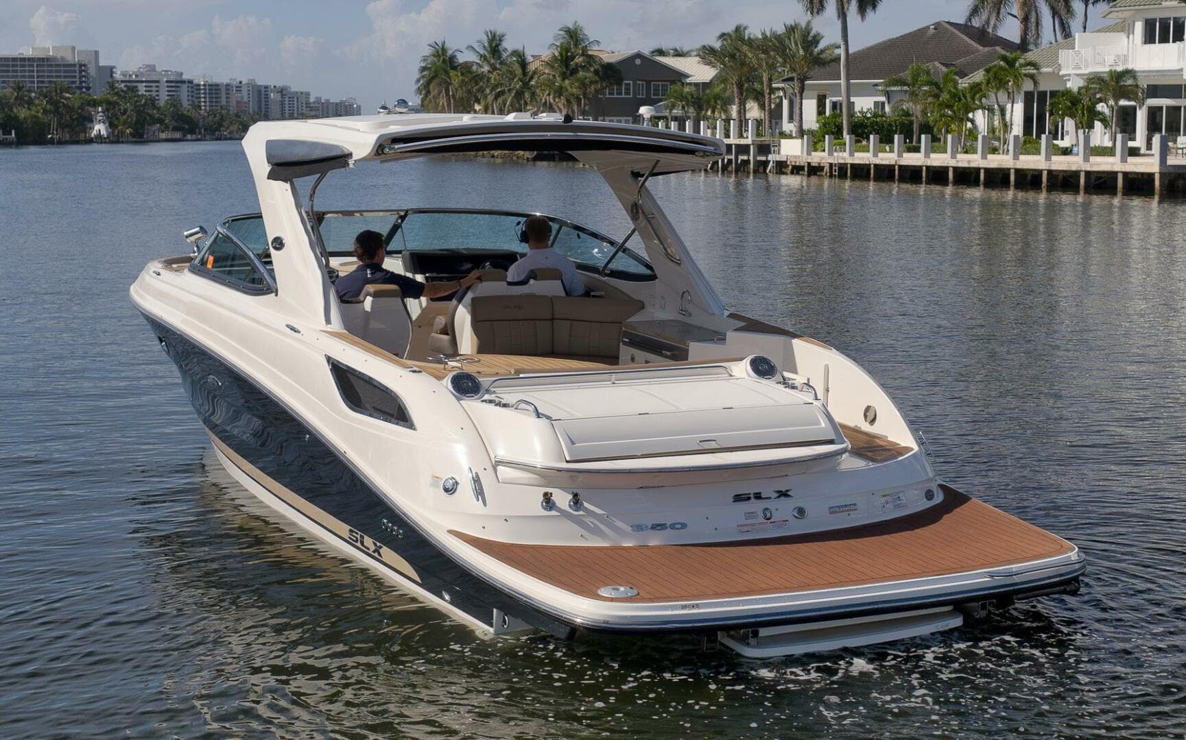 2016 Sea Ray 350 SLX