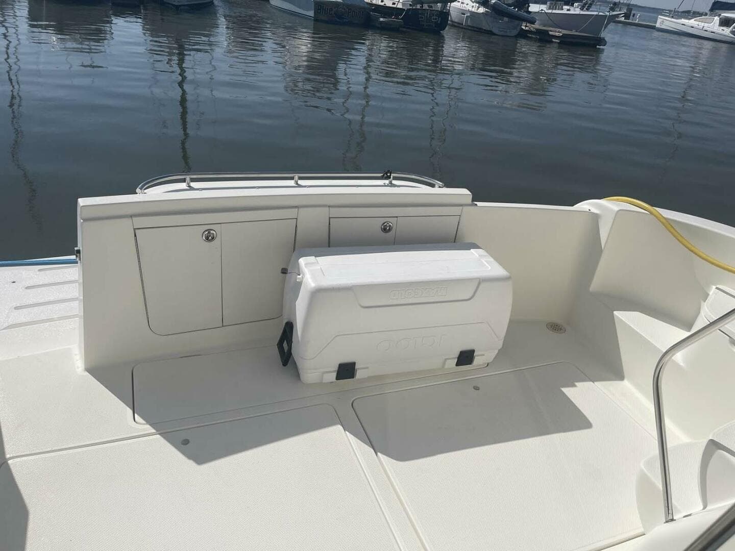 2006 Meridian 411 Sedan