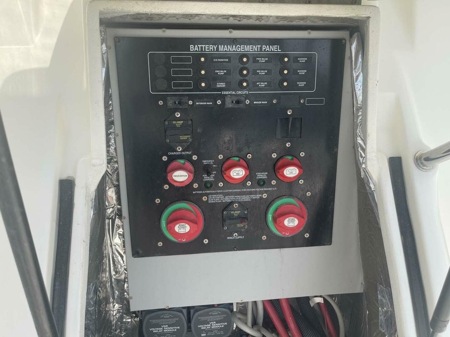 2006 Meridian 411 Sedan