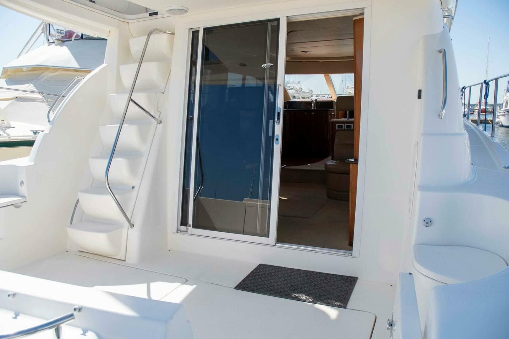 2006 Meridian 411 Sedan