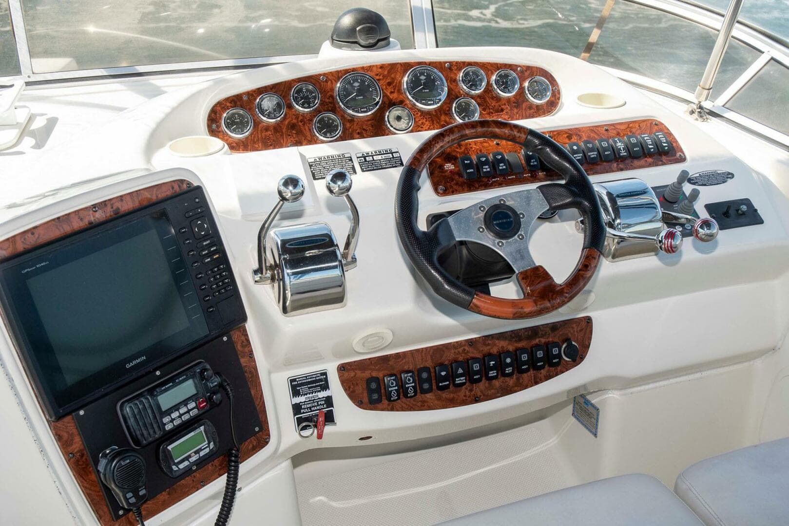 2006 Meridian 411 Sedan