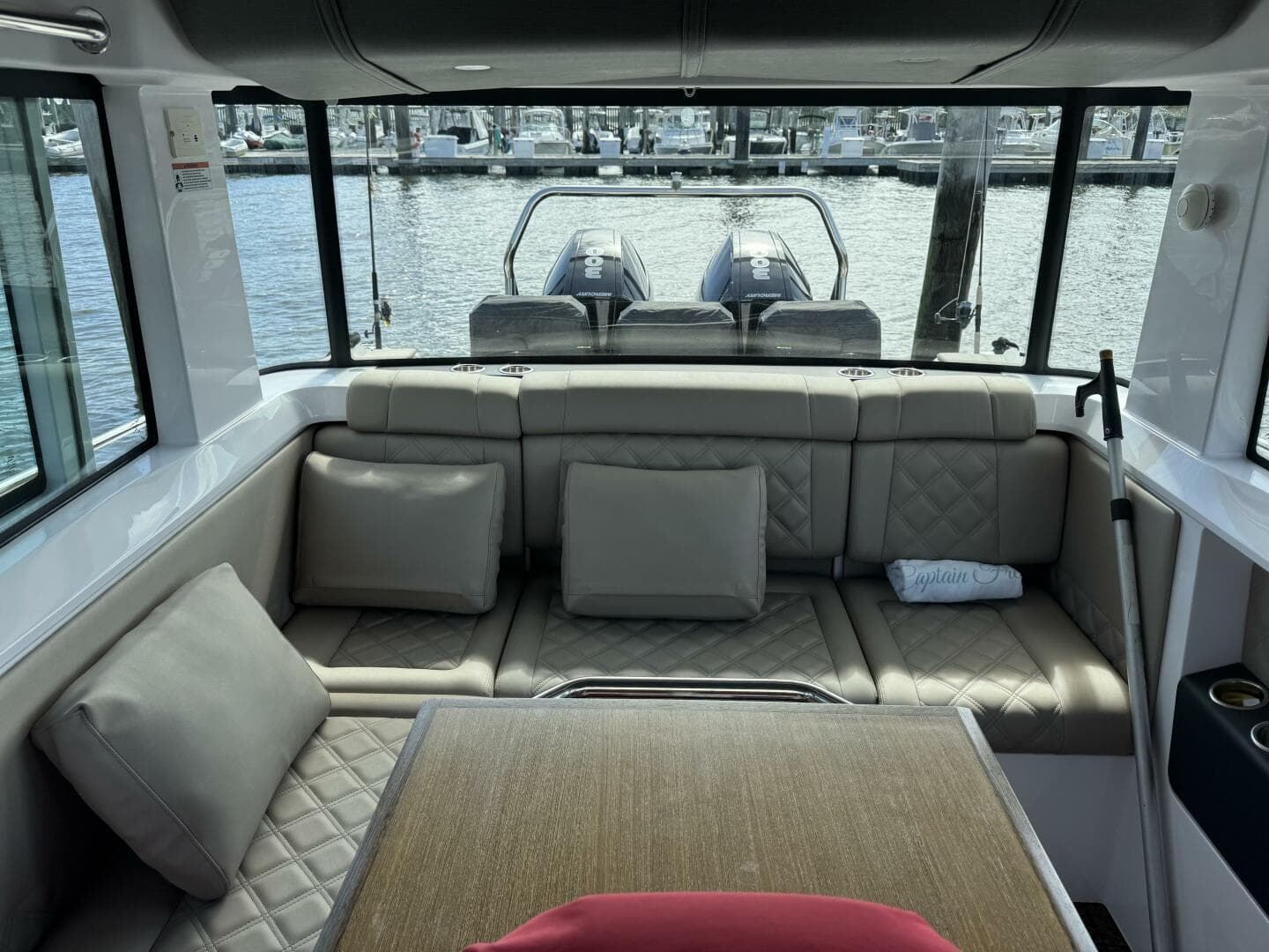 2022 Axopar 37 XC CROSS CABIN