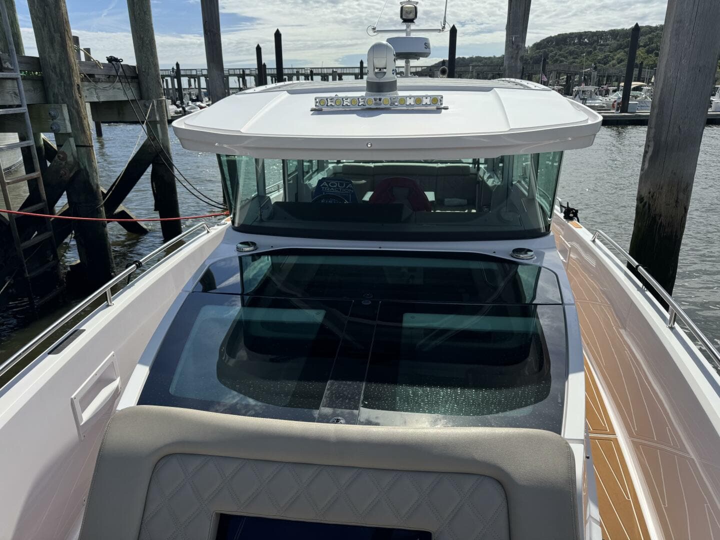 2022 Axopar 37 XC CROSS CABIN