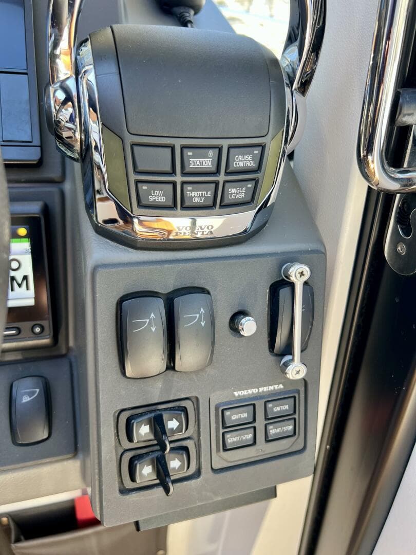 2018 Nimbus 365 Coupe