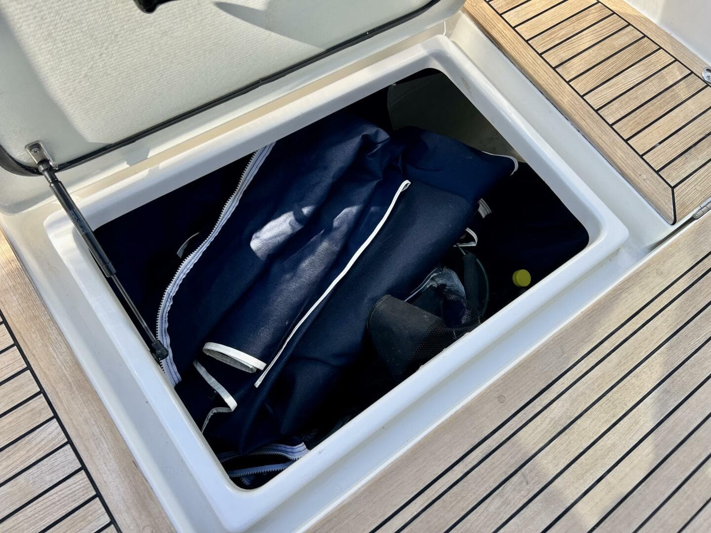 2018 Nimbus 365 Coupe