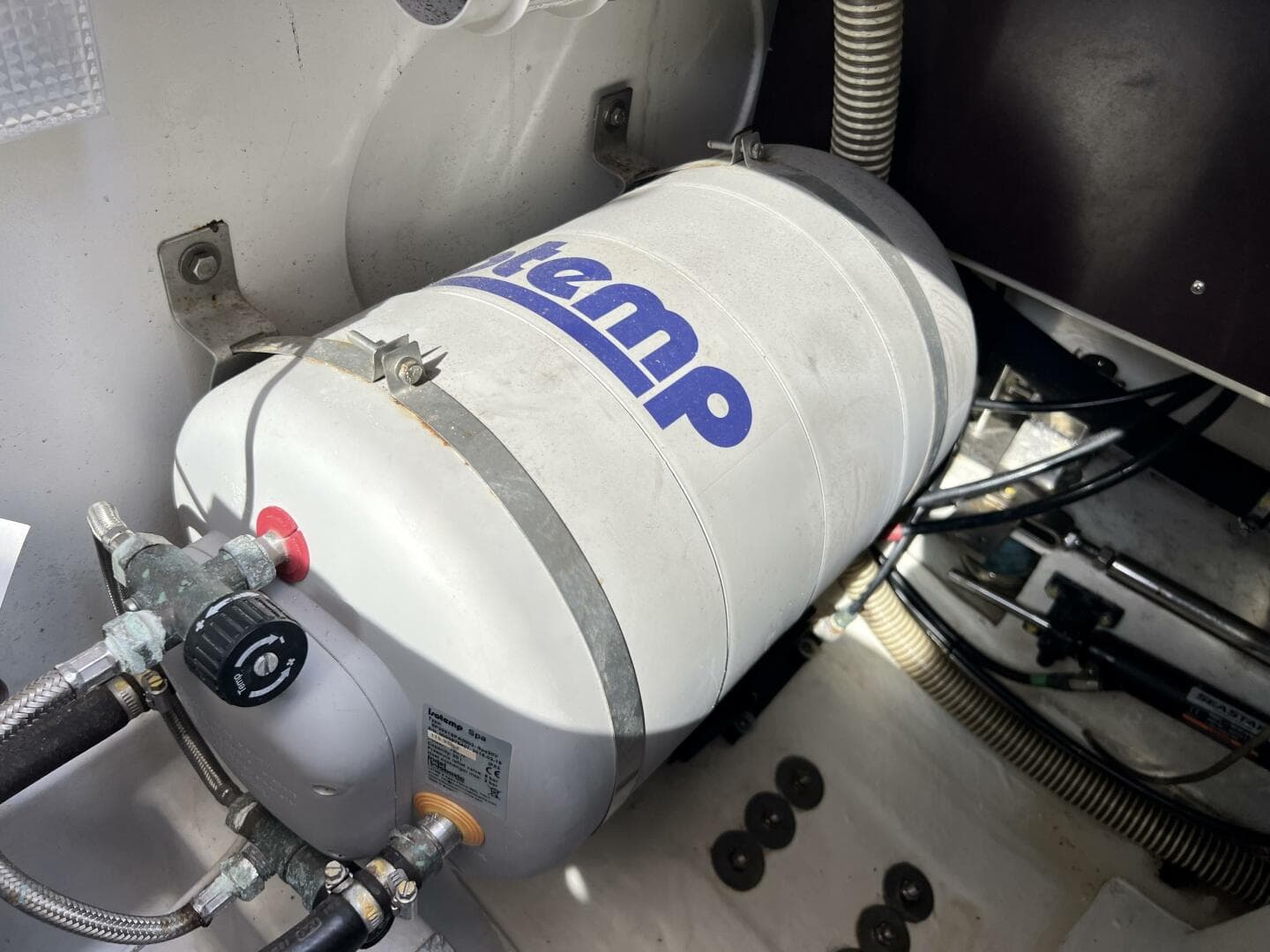 2018 Nimbus 365 Coupe