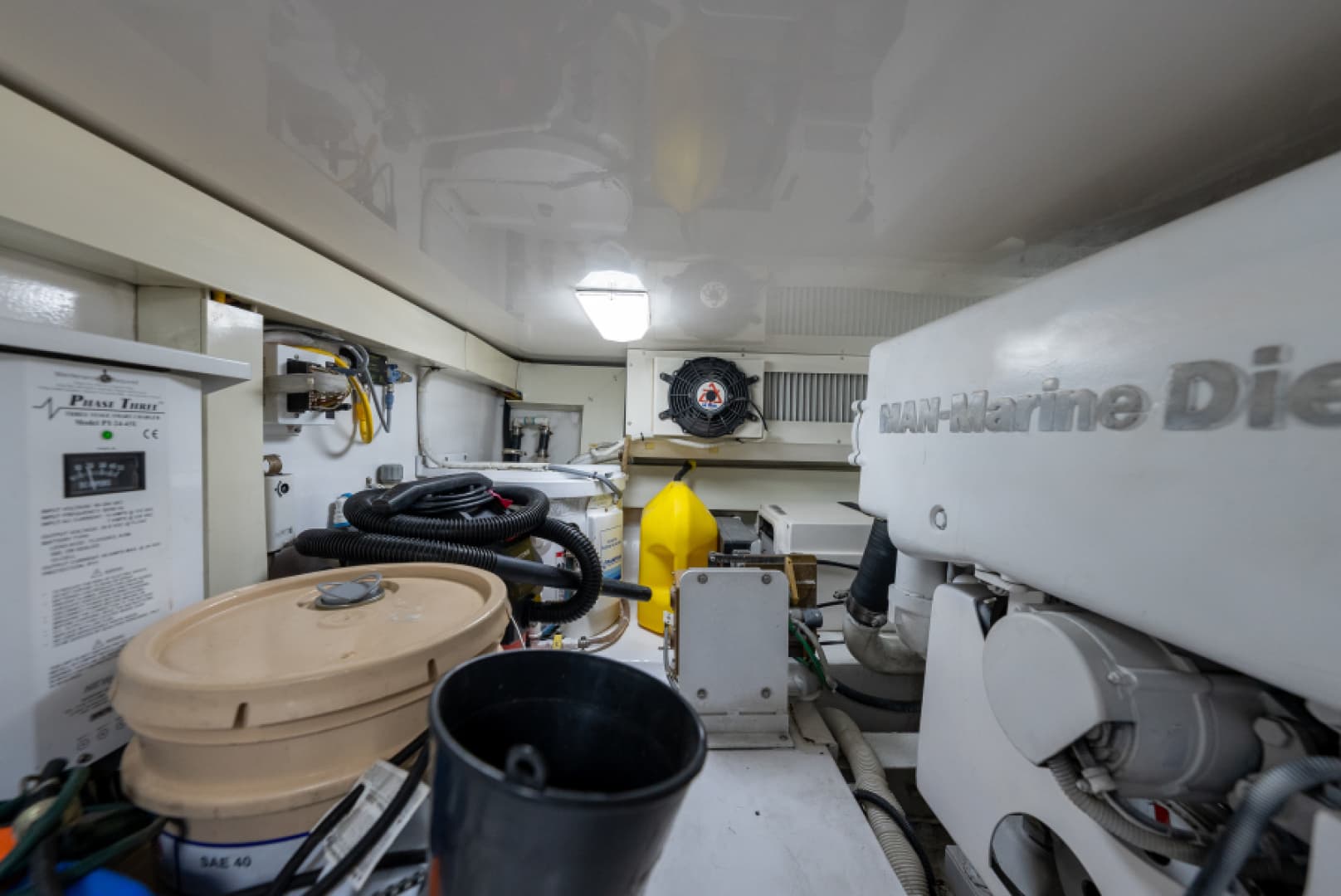 2003 Viking 45 Convertible Big Sky