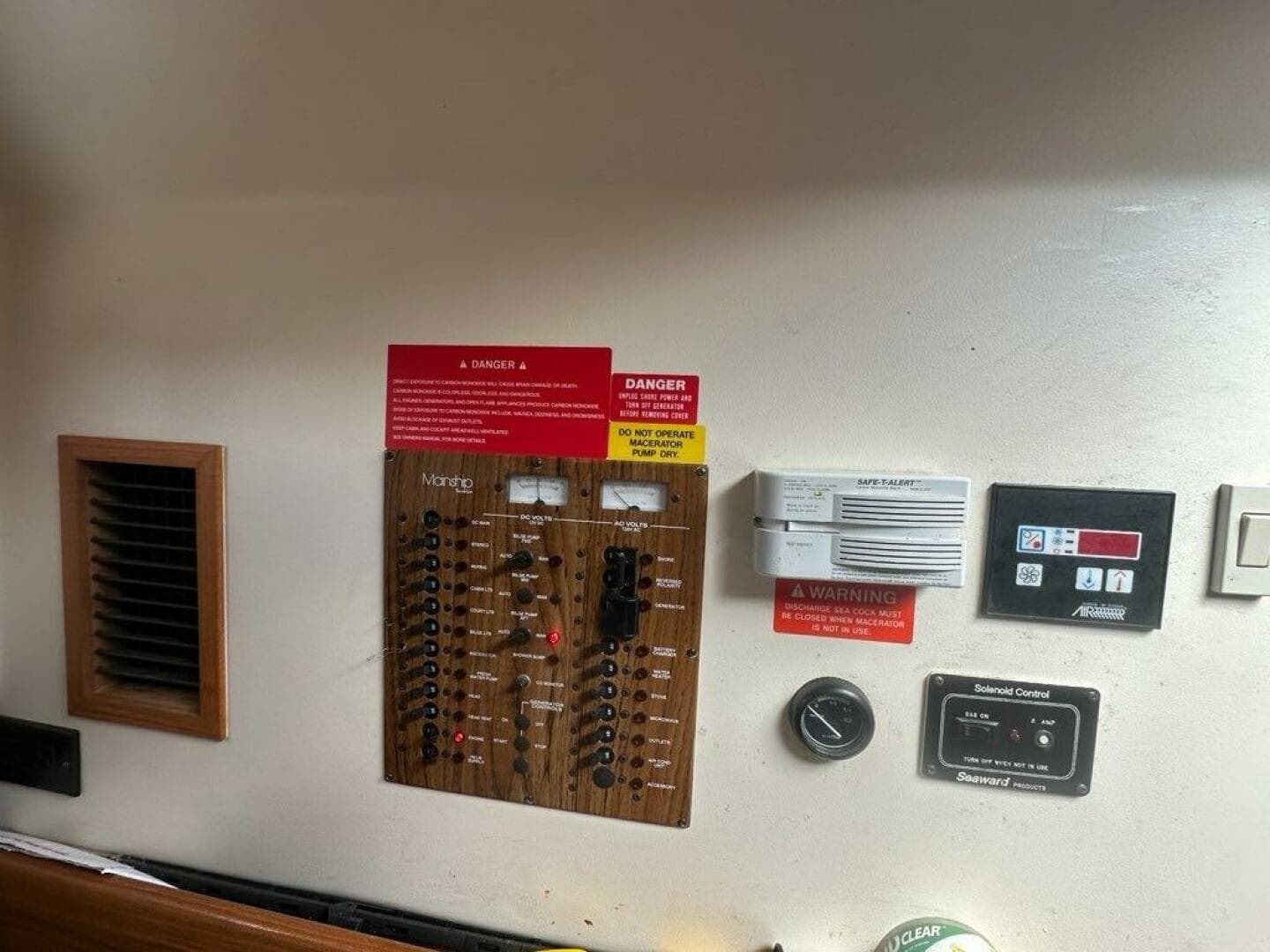 2002 Mainship Pilot 34