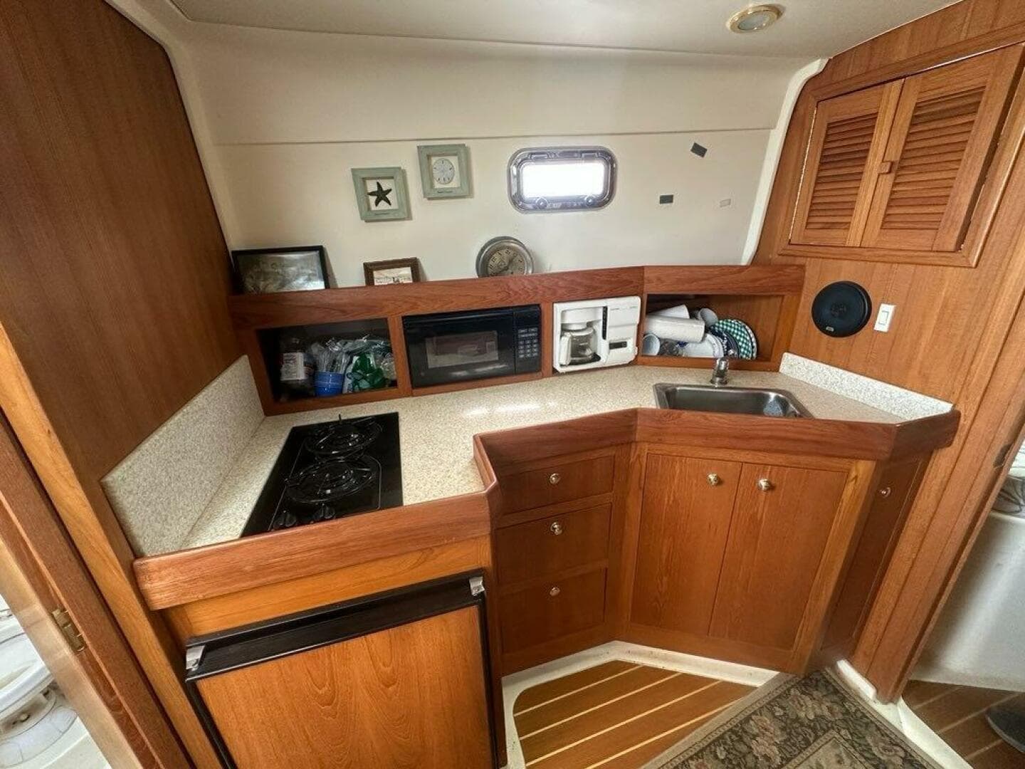 2002 Mainship Pilot 34