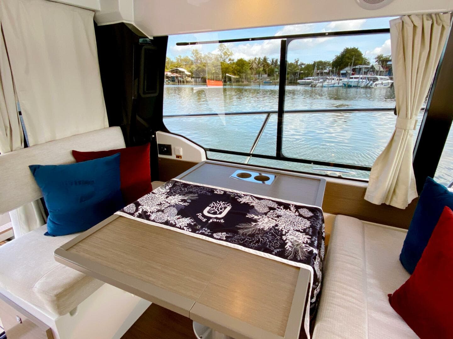 2024 Jeanneau Merry Fisher 1095 Fly