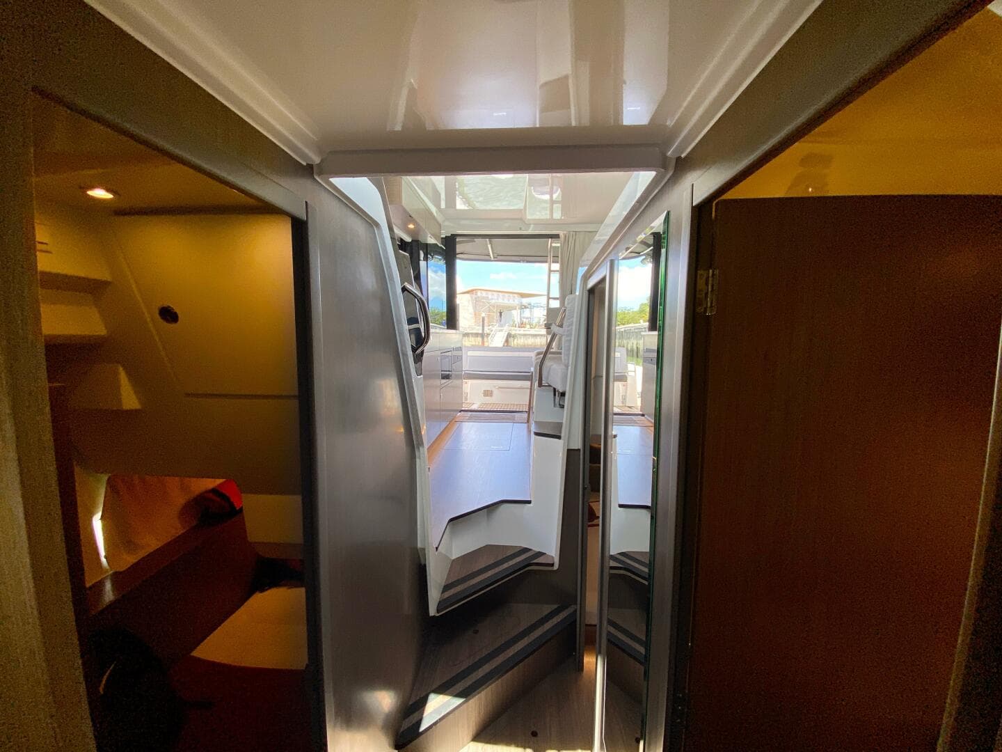 2024 Jeanneau Merry Fisher 1095 Fly