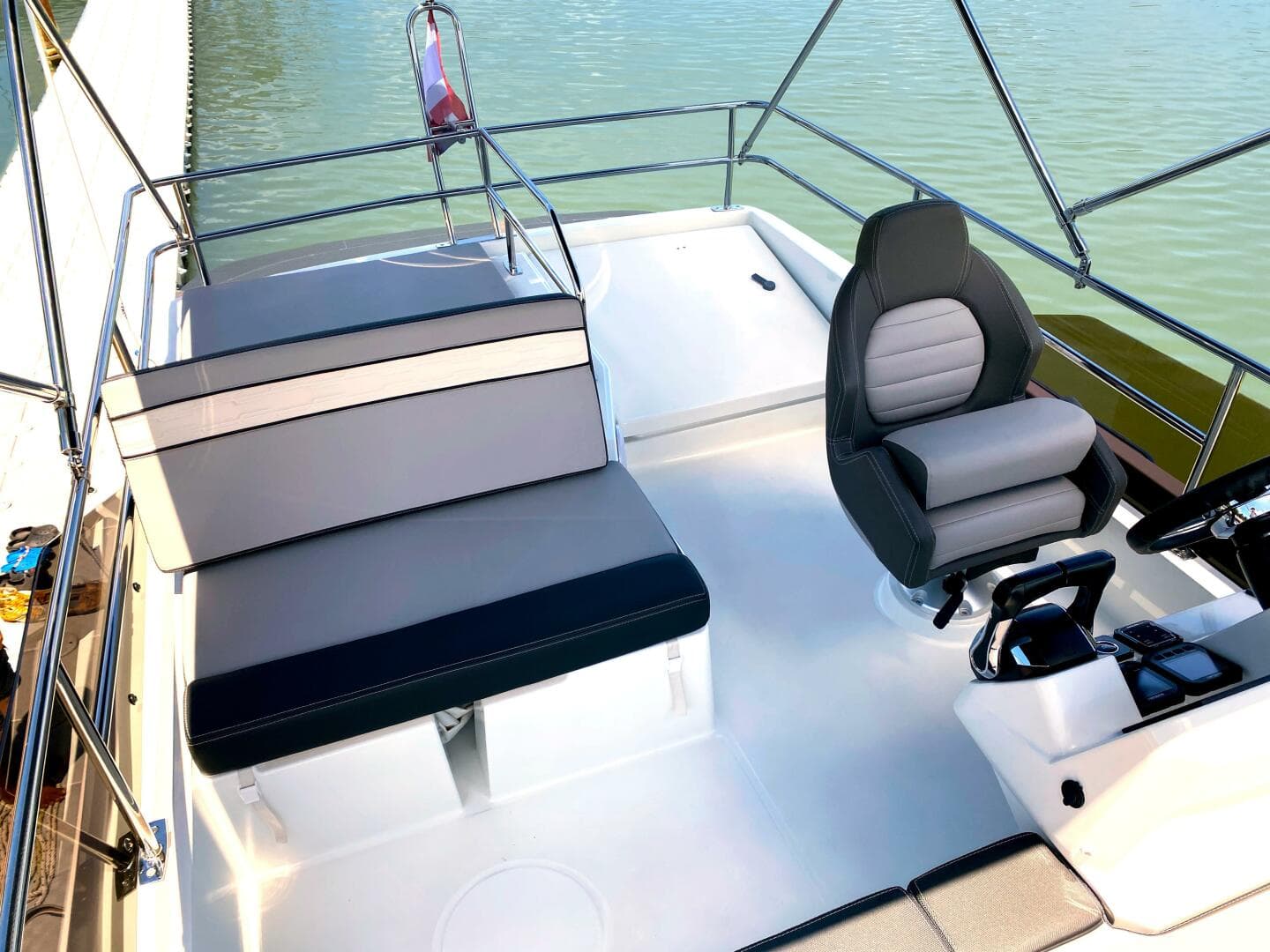 2024 Jeanneau Merry Fisher 1095 Fly