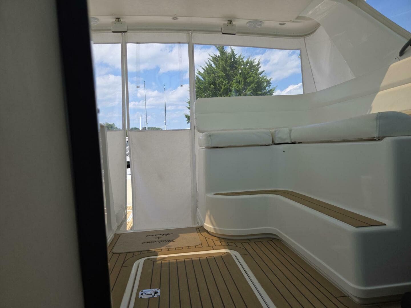 2001 Tiara Yachts 3800 Express