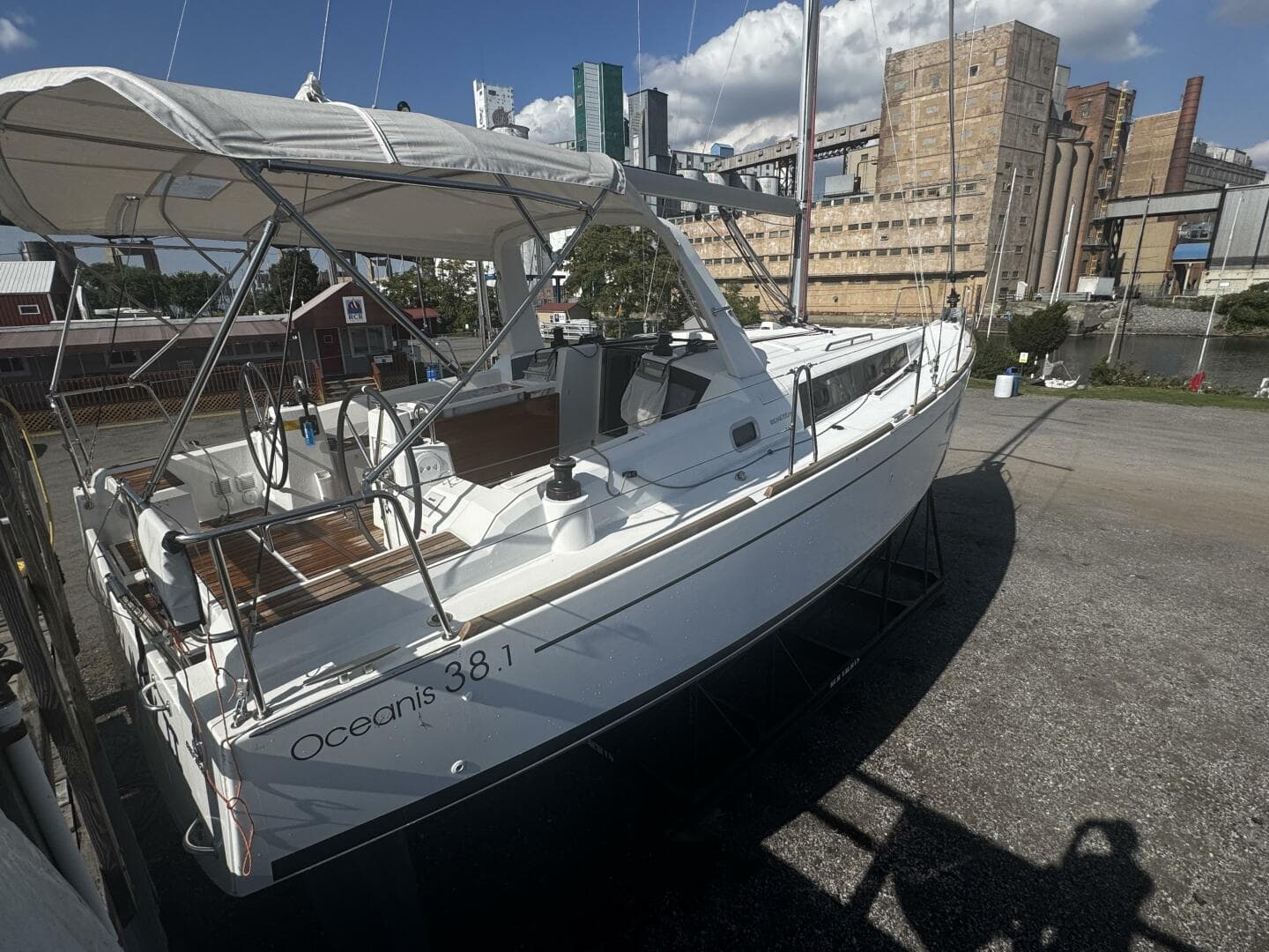 2023 Beneteau Oceanis 38.1