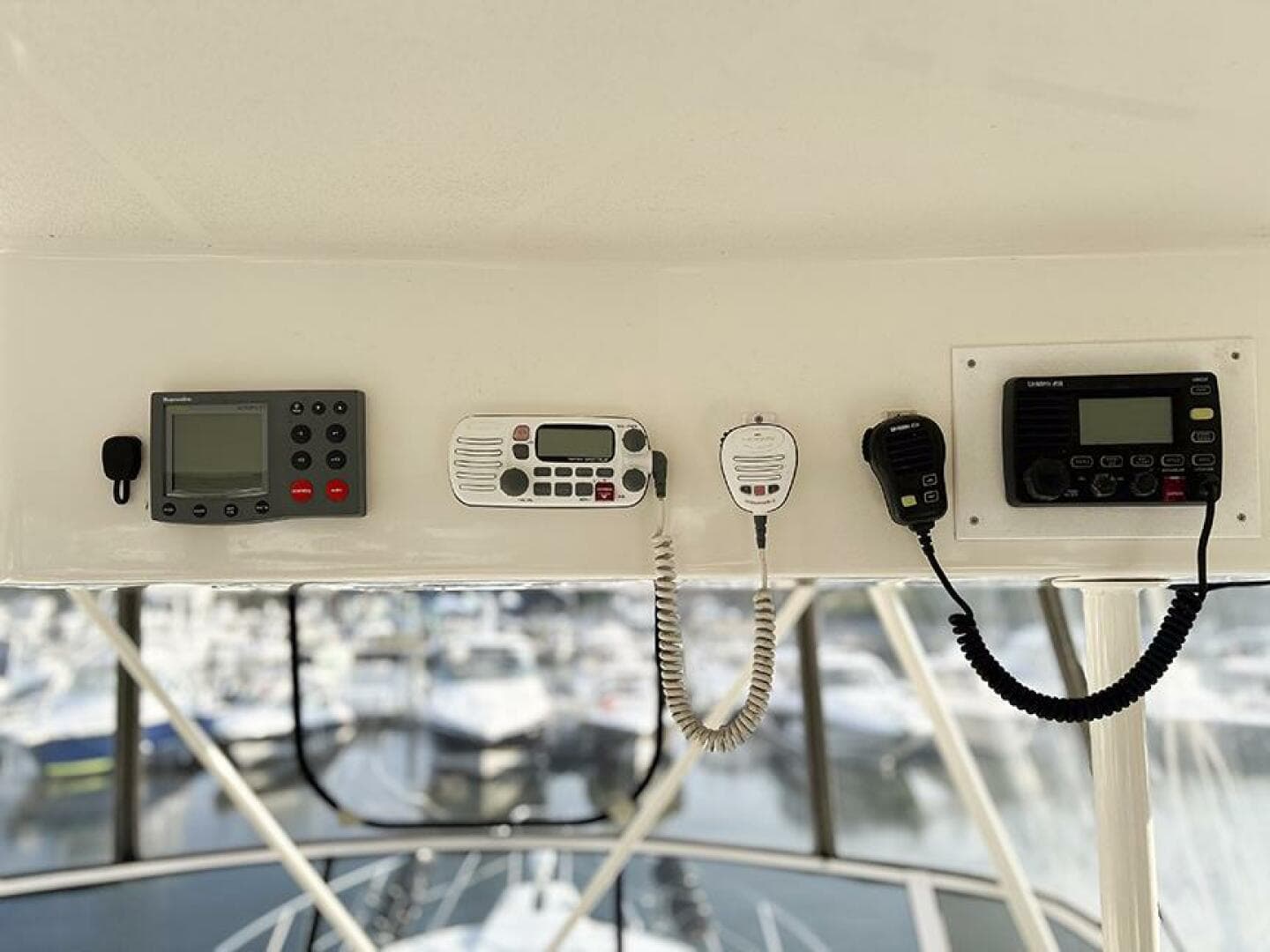 2002 Silverton 42 Convertible