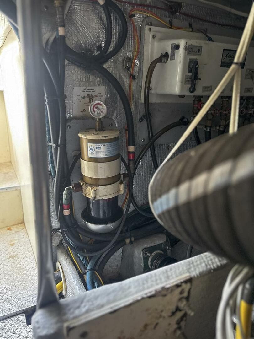 2002 Silverton 42 Convertible