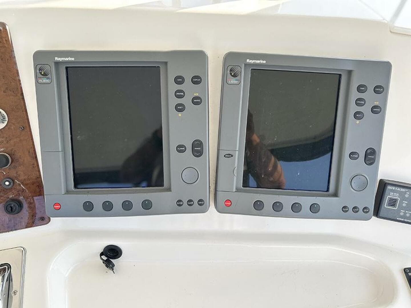 2002 Silverton 42 Convertible