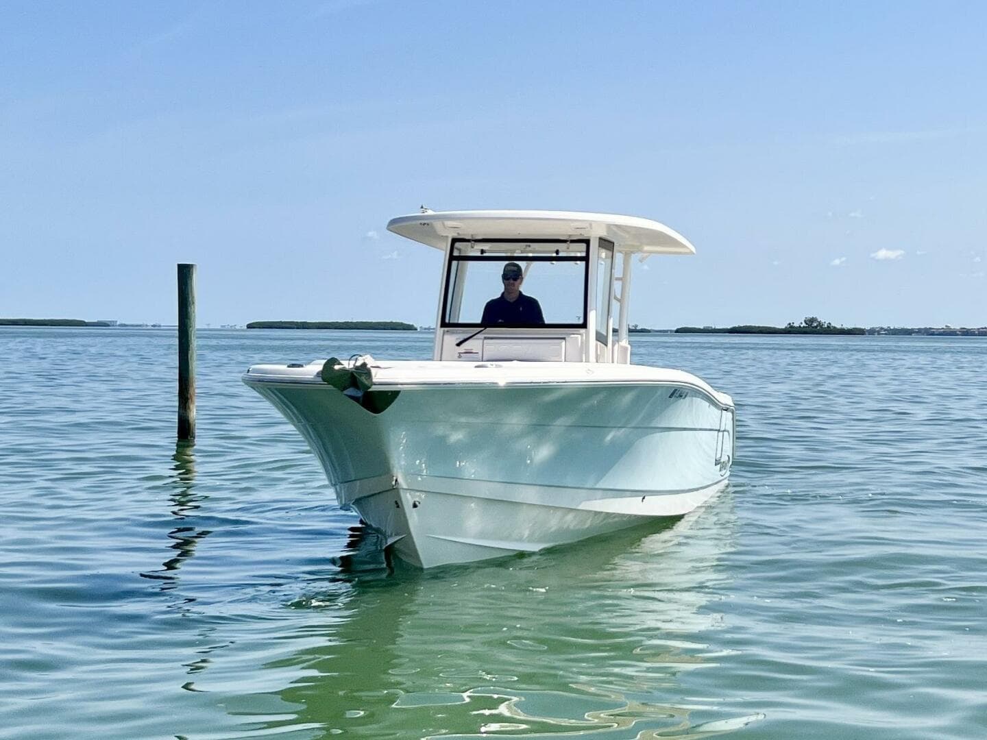 2020 Robalo R302