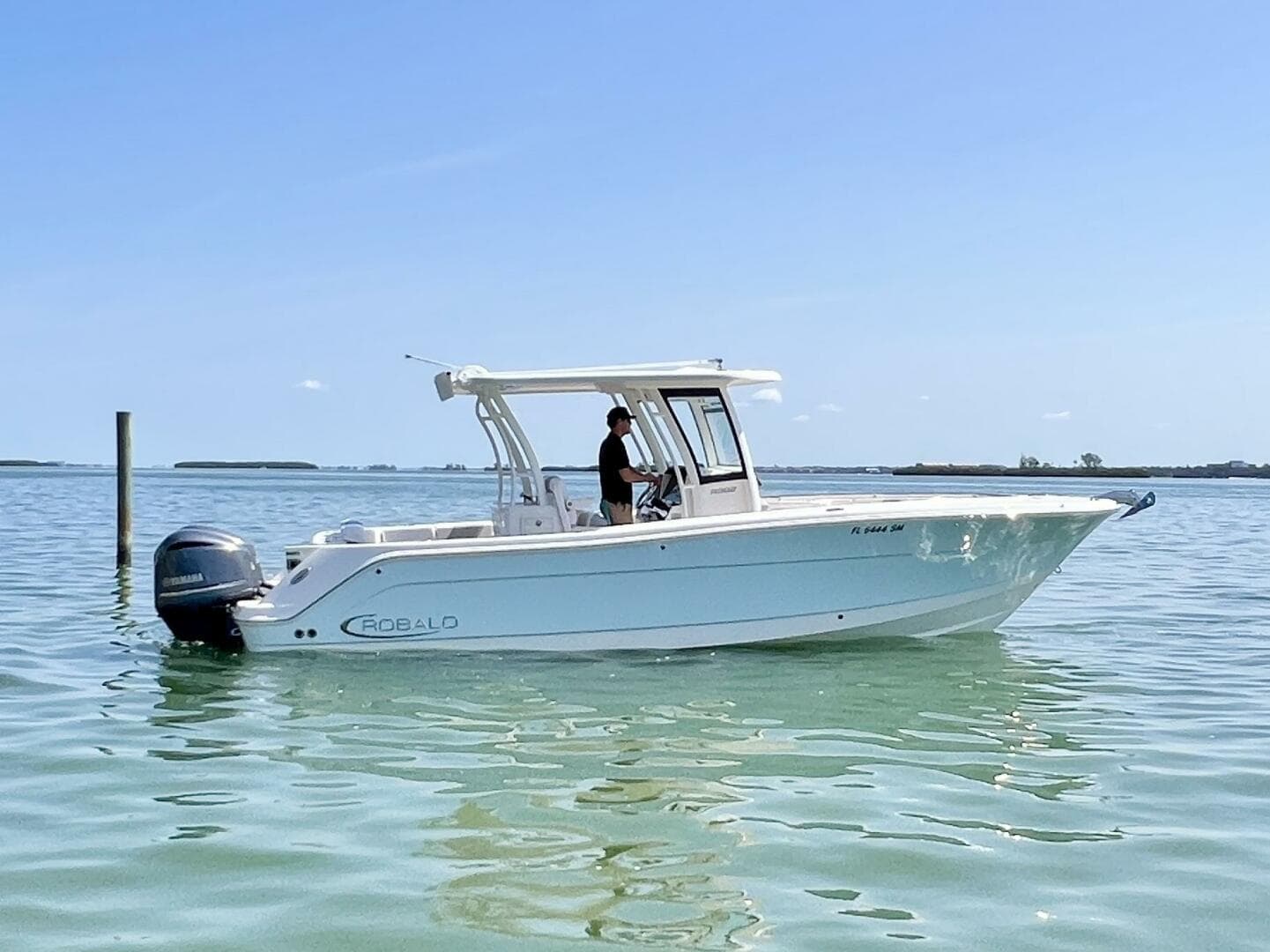 2020 Robalo R302