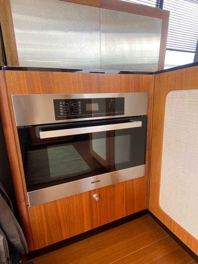 2014 Azimut Magellano 50