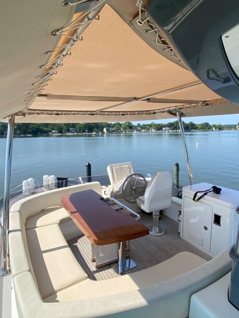 2014 Azimut Magellano 50