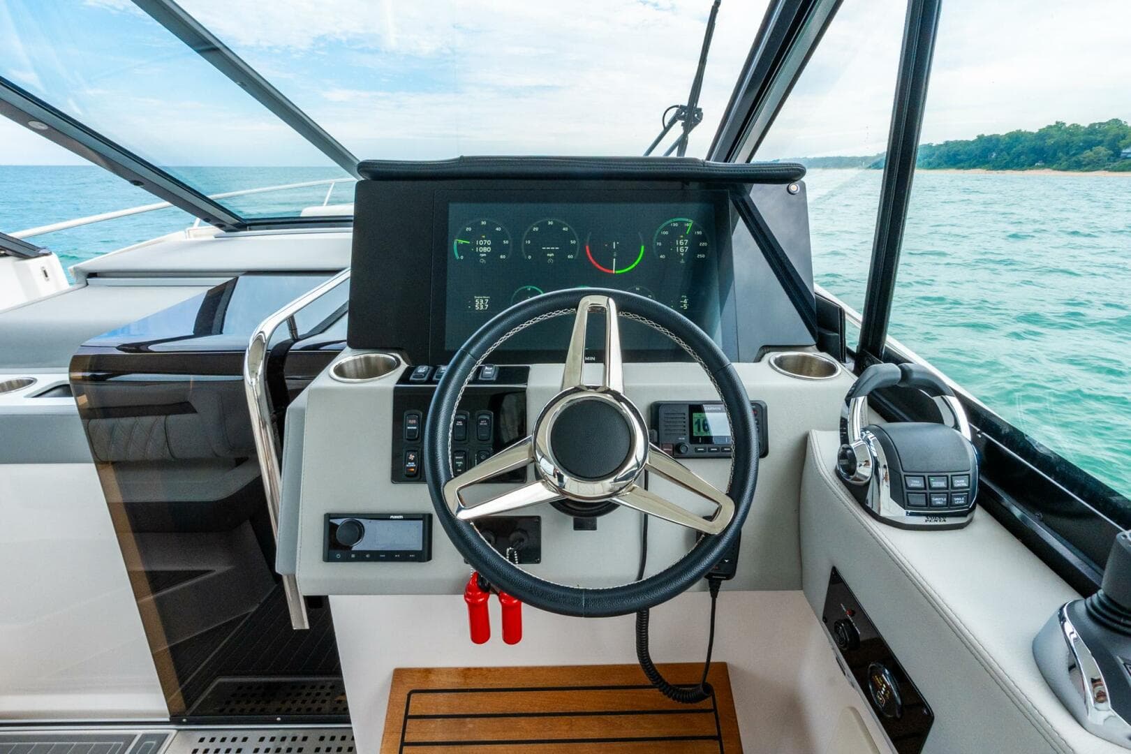 2022 Regal 36 Grande Coupe