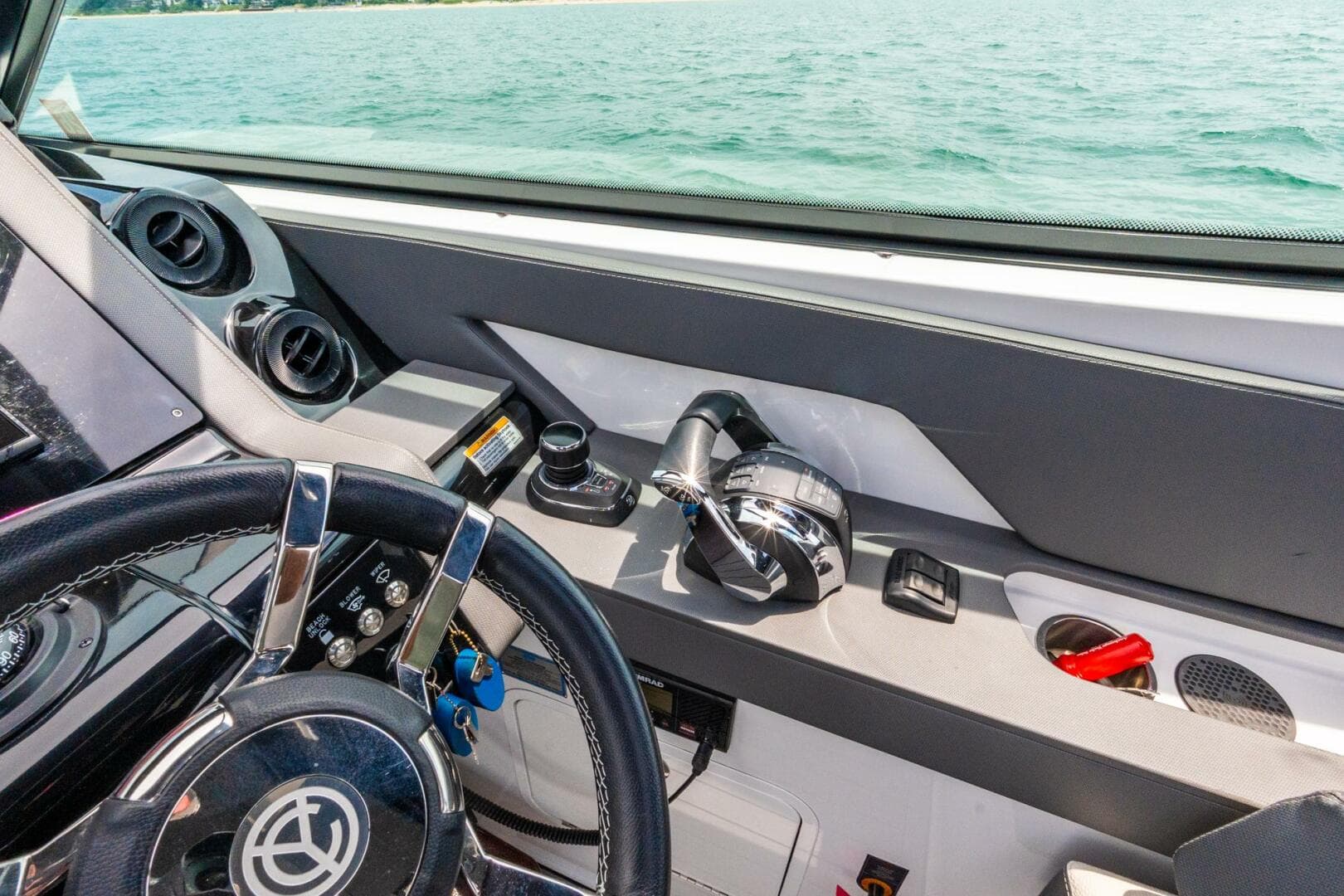 2021 Cruisers Yachts 